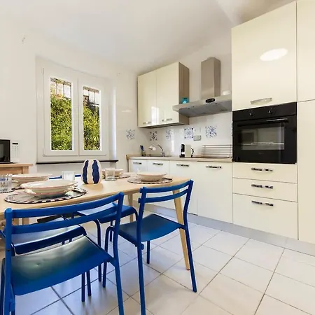 3 Windows On Golfo Paradiso - *