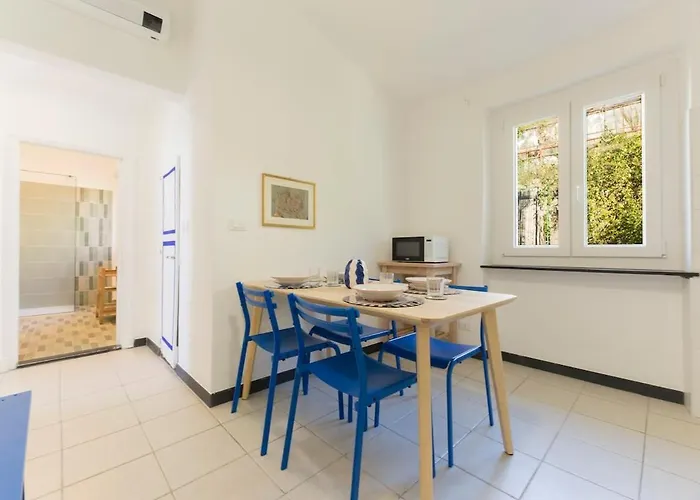 3 Windows On Golfo Paradiso - * ピエーヴェ・リーグレ